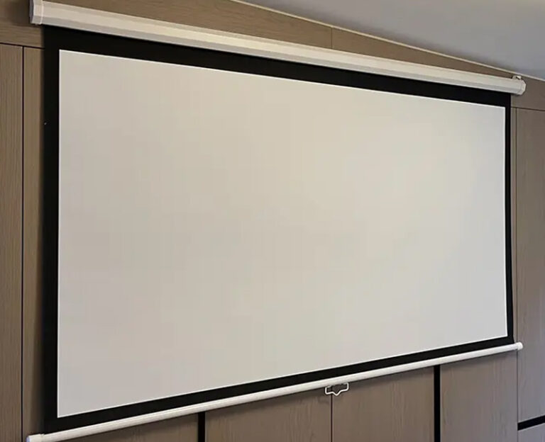 Manual Projector screen