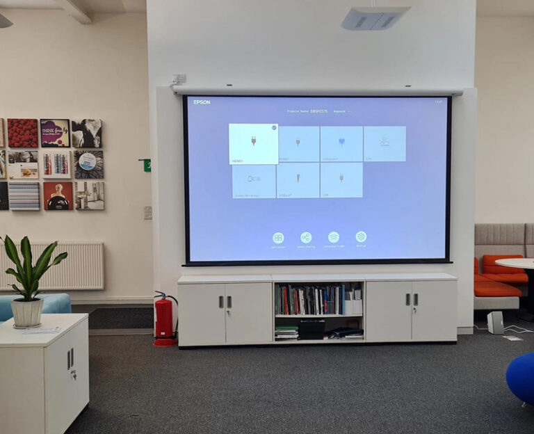 Motorized Projector Screen